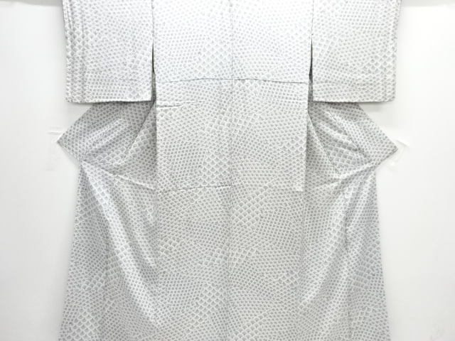 青海波模様小紋着物